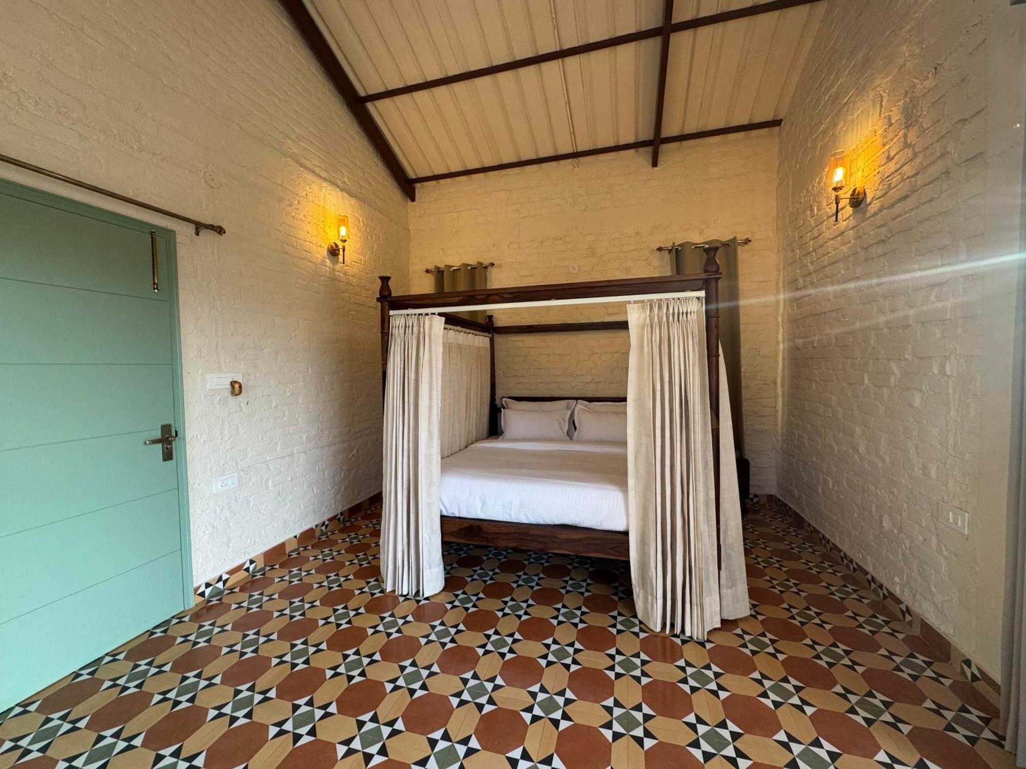 Cliff House, 3Br Lux Farmhouse 2Km To Rajpur Road Dehradun Eksteriør bilde