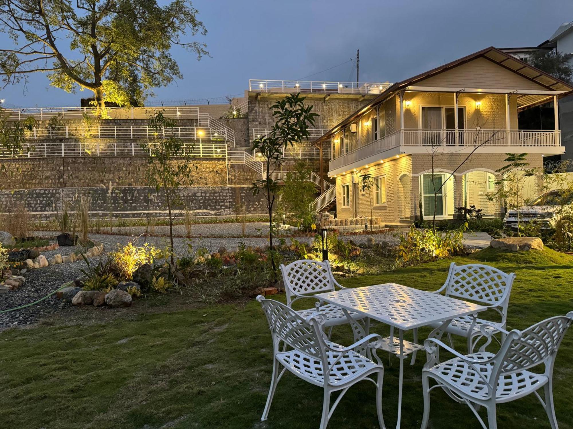 Cliff House, 3Br Lux Farmhouse 2Km To Rajpur Road Dehradun Eksteriør bilde